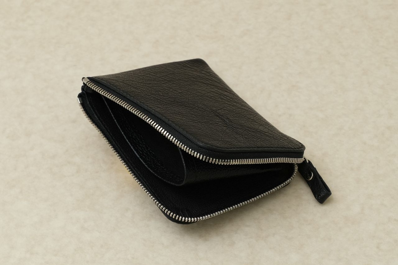 クイルなし、シックなブラックオーストリッチジーヴズ