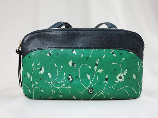 イタリア製刺繍革パラダイスグリーンの「ダブルショルダーバッグ」